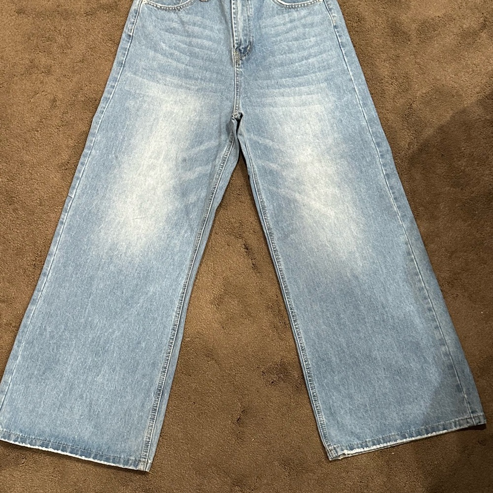 Wide-Leg Light Blue Jeans